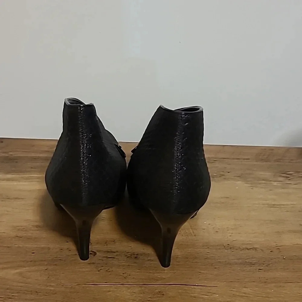 Bcbgirls booties - Picture 3 of 4